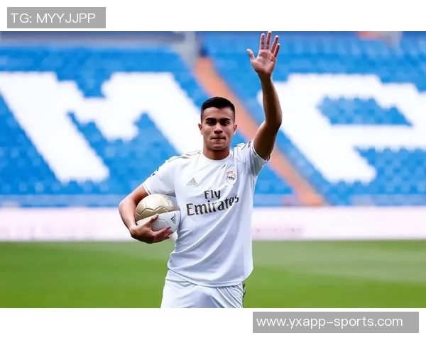 维尼修斯拒绝皇马税后2000万年薪续约报价欲求3000万年薪引发关注